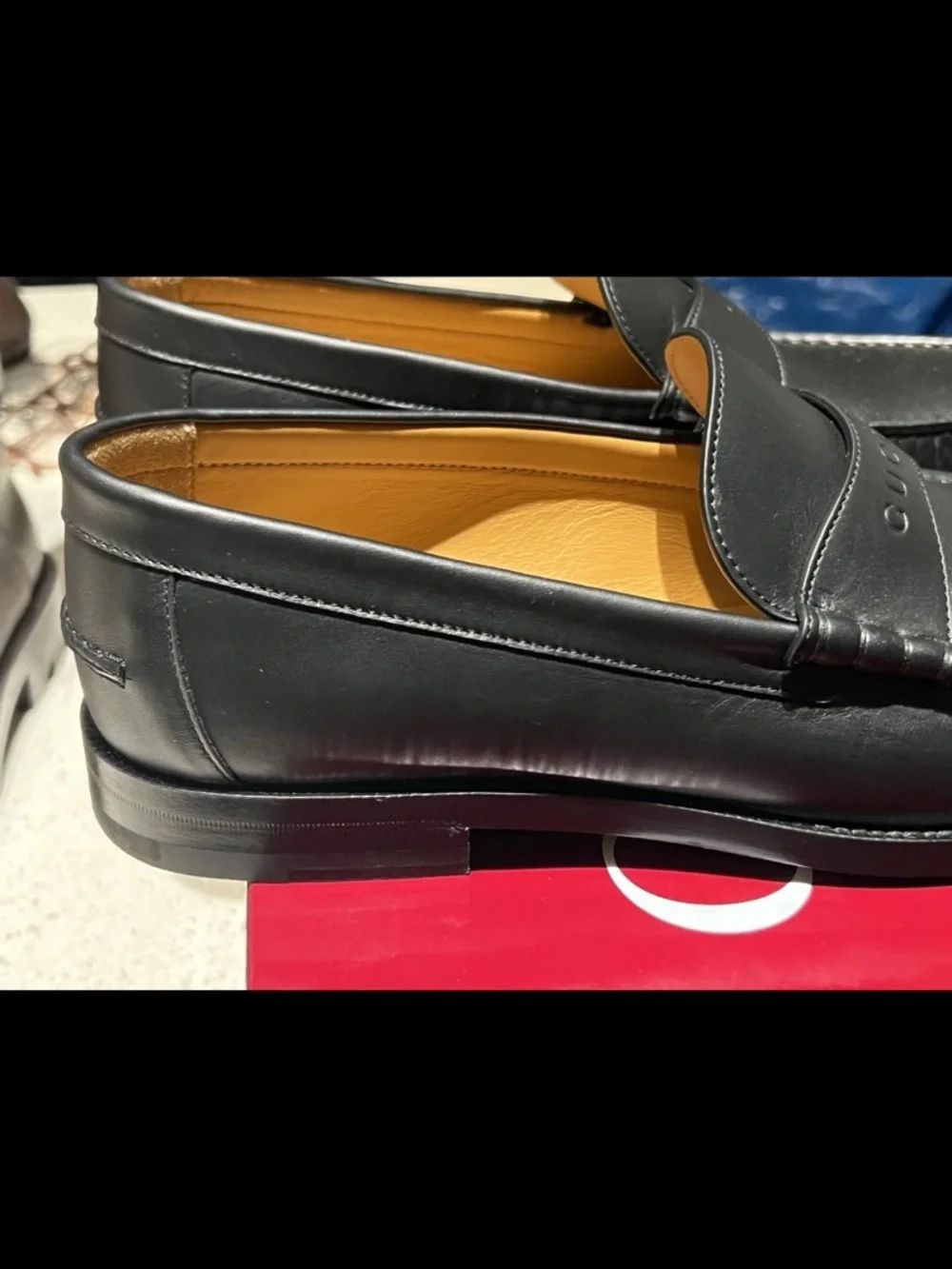 Gucci black leather micro soft loafer size 11